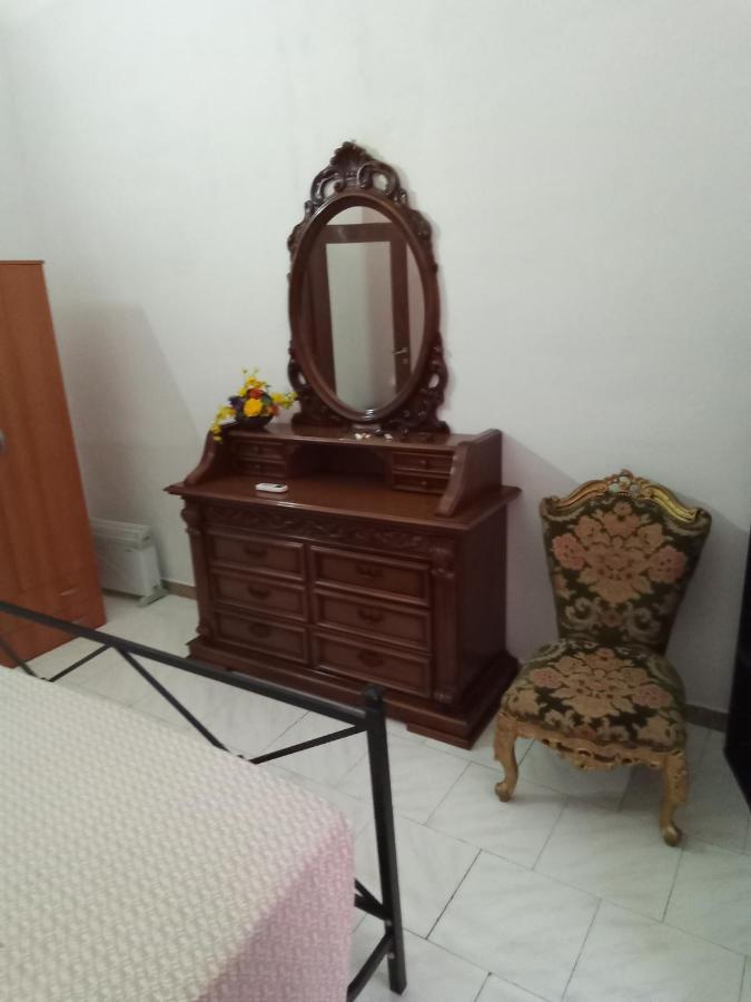 Gisira Appartment Catania Bagian luar foto