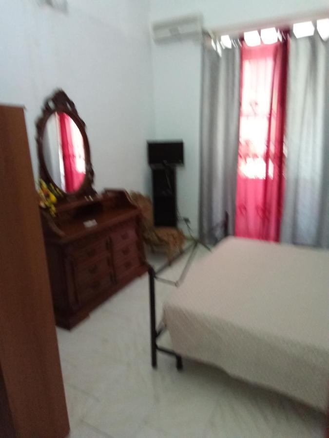 Gisira Appartment Catania Bagian luar foto