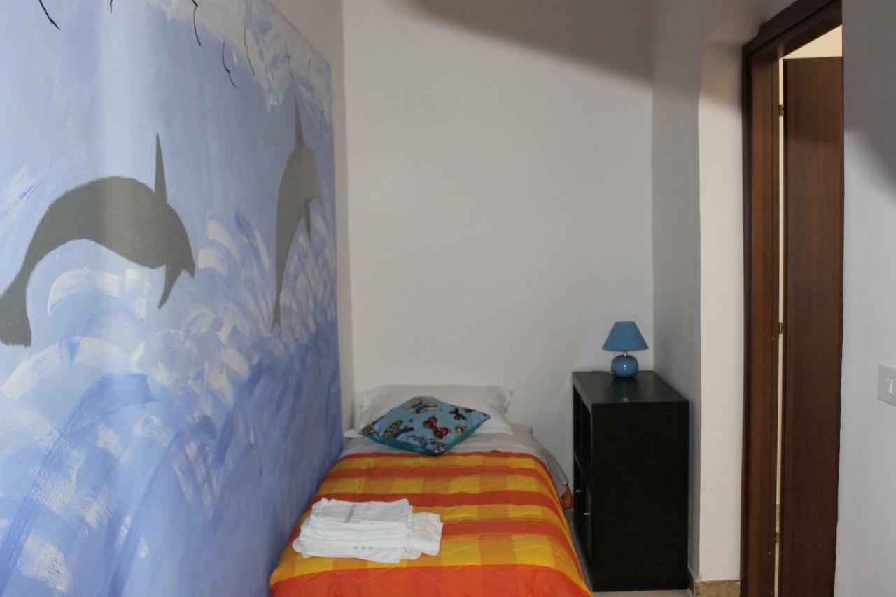 Gisira Appartment Catania Bagian luar foto
