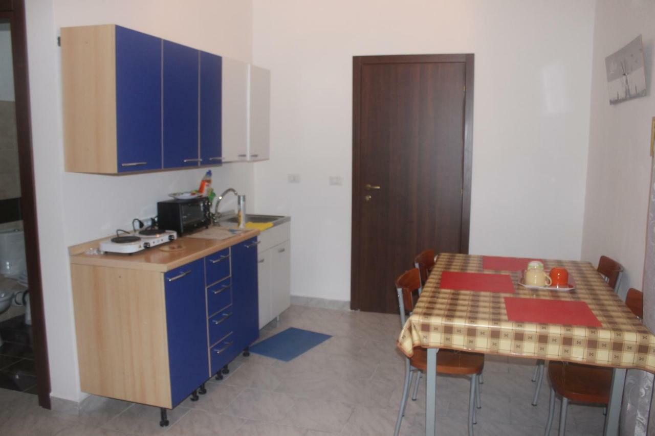 Gisira Appartment Catania Bagian luar foto