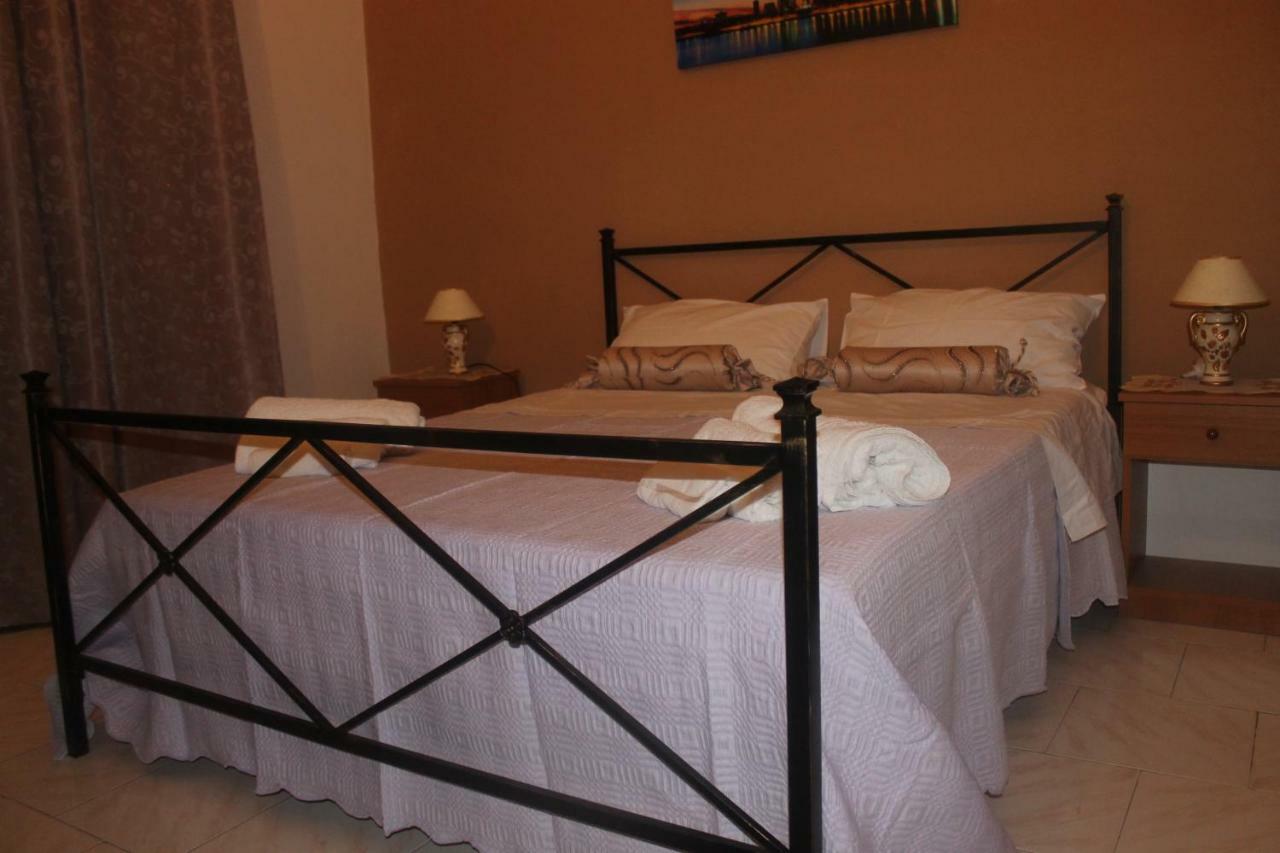 Gisira Appartment Catania Bagian luar foto