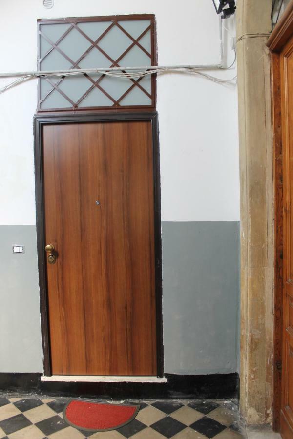 Gisira Appartment Catania Bagian luar foto